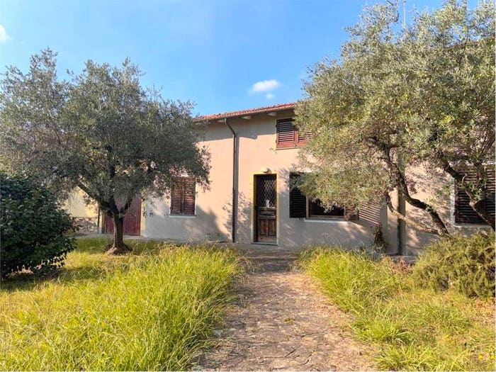 Casa con 6 locali in vendita in Centro, Monsummano Terme