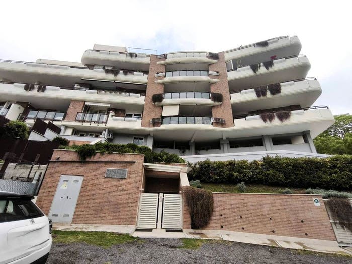Appartamento trilocale in vendita in Via Giulio Coggiola, Ottavia, Roma