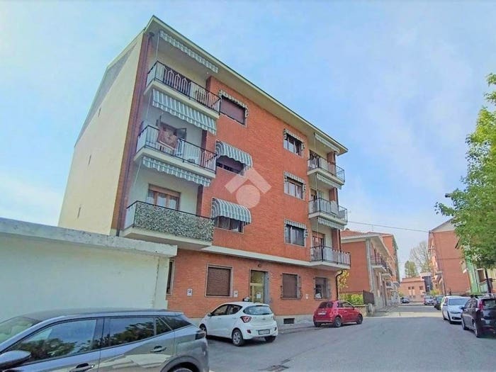 Appartamento trilocale in vendita in Via pasubio, Centro, Gassino Torinese
