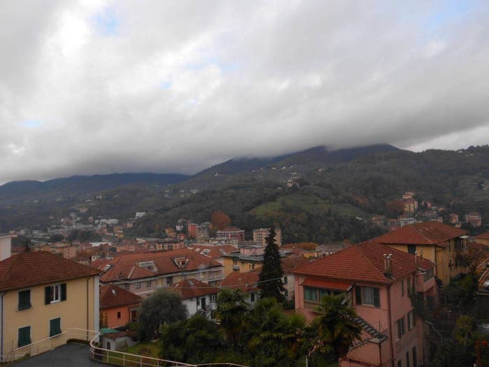 Appartamento trilocale in vendita in Via Val d'Astico, Pontedecimo, Genova