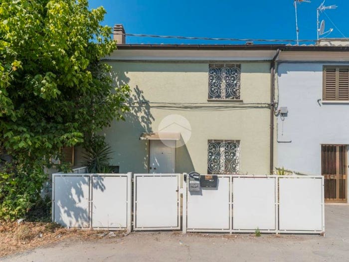 Casa trilocale in vendita in Viale Piceno, Baia Metauro, Fano