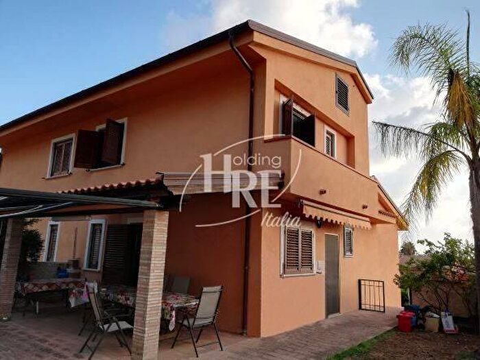 Casa quadrilocale in vendita in Via Lago Sotto Strada, Fuscaldo