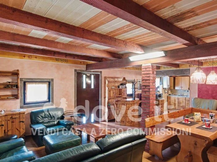 Casa quadrilocale in vendita in Dossena
