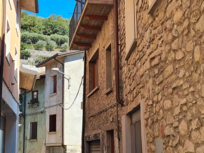 Appartamento trilocale in vendita in Berzo Inferiore