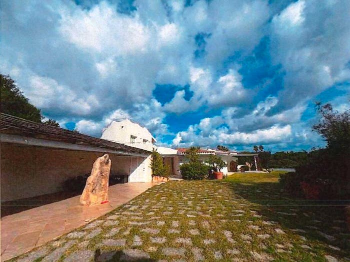 Casa con 6 locali in vendita in Via Baia di Nelson, Punta Sardegna, Palau