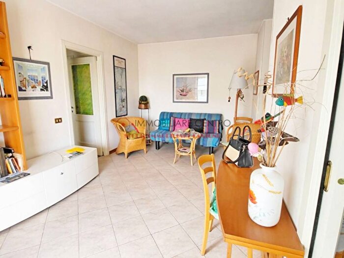 Appartamento quadrilocale in vendita in Via Monsignor Enrico Bartoletti, Terminetto Migliarina, Viareggio