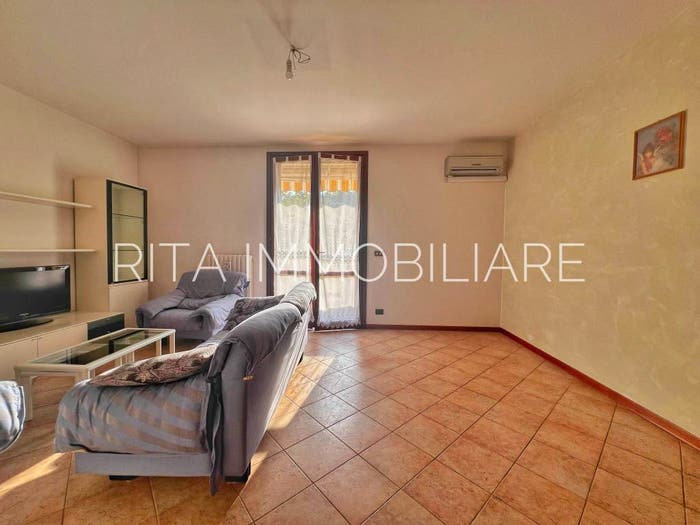 Appartamento quadrilocale in vendita in Via Michelangelo, Centro, Guiglia