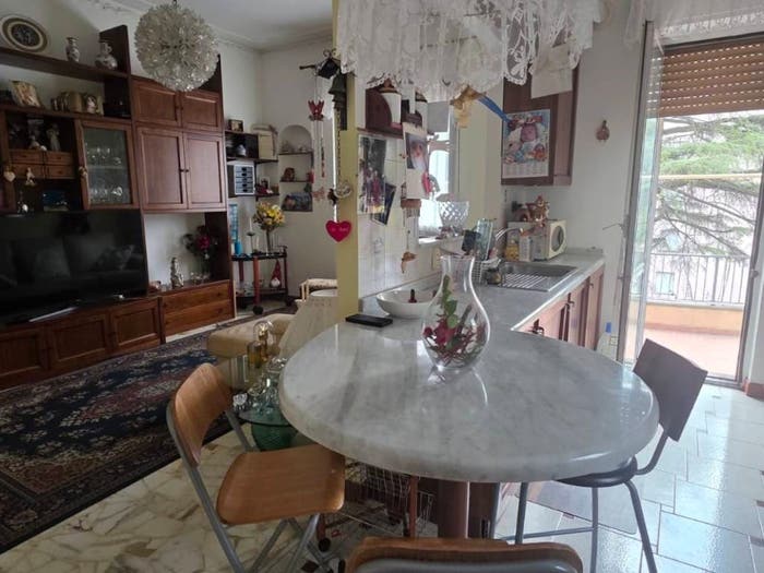 Appartamento quadrilocale in vendita in Via Faliero Vezzani, Rivarolo, Genova