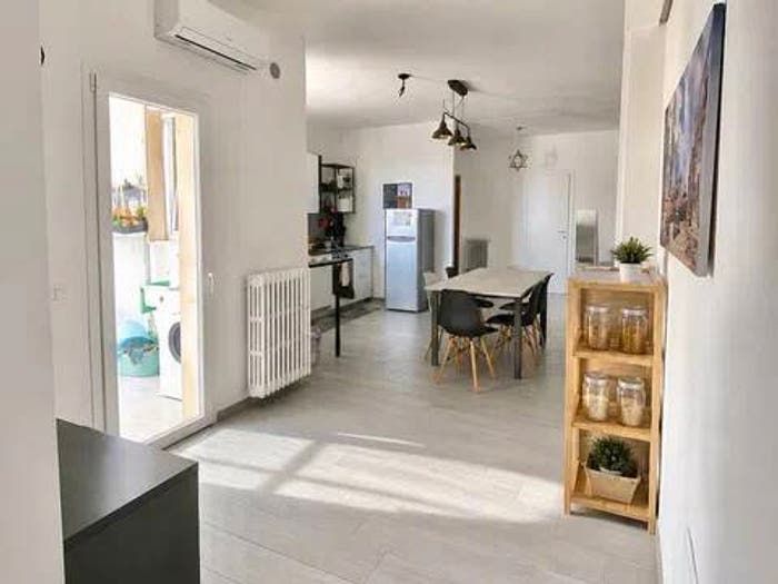 Appartamento con 5 locali in vendita in Via Montello, Stazione, Lecce
