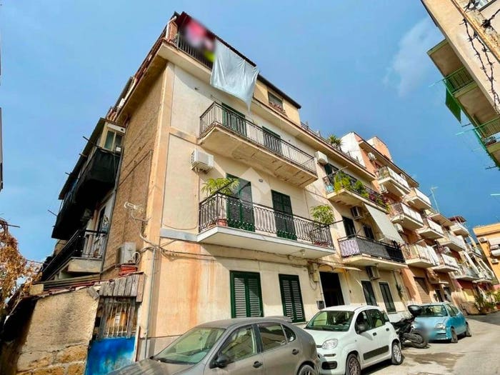 Appartamento trilocale in vendita in Cortile Razionale, Olio di Lino, Palermo