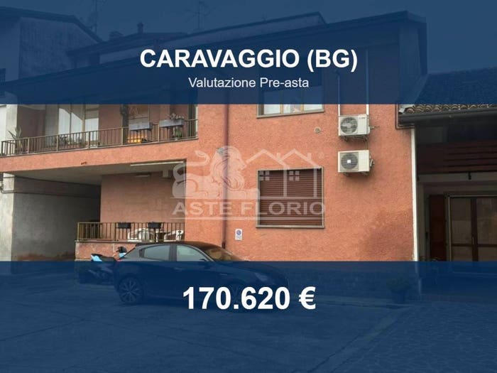 Appartamento trilocale in vendita in Vicolo Cacciatori Caravaggio BG Italia, Centro, Caravaggio