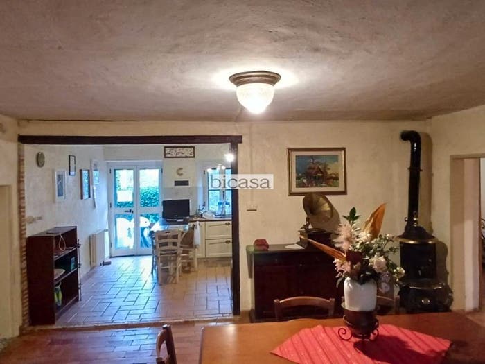 Casa con 6 locali in vendita in strada pieve, Montefelcino