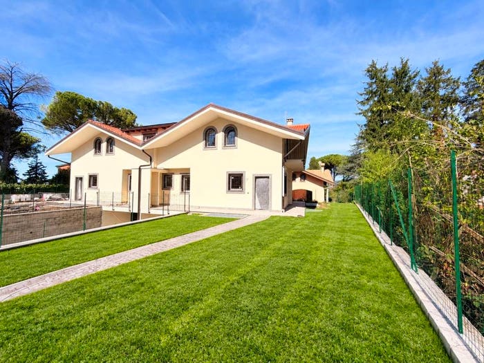 Casa con 6 locali in vendita in Via delle Rose, Centro, Rocca di Papa