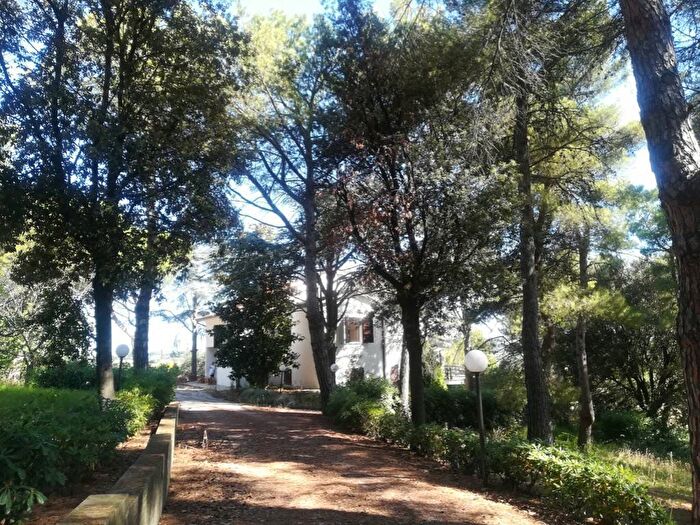 Casa con 6 locali in vendita in San Biagio Roncosambaccio, Fano