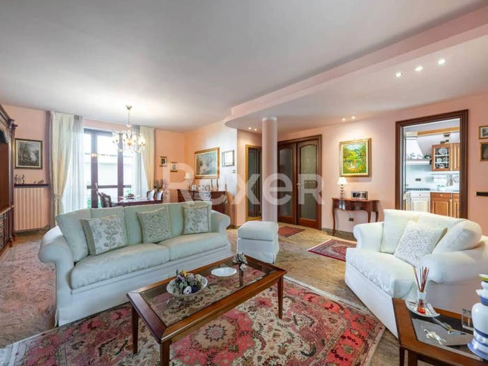 Casa quadrilocale in vendita in Via Modena, Canegrate