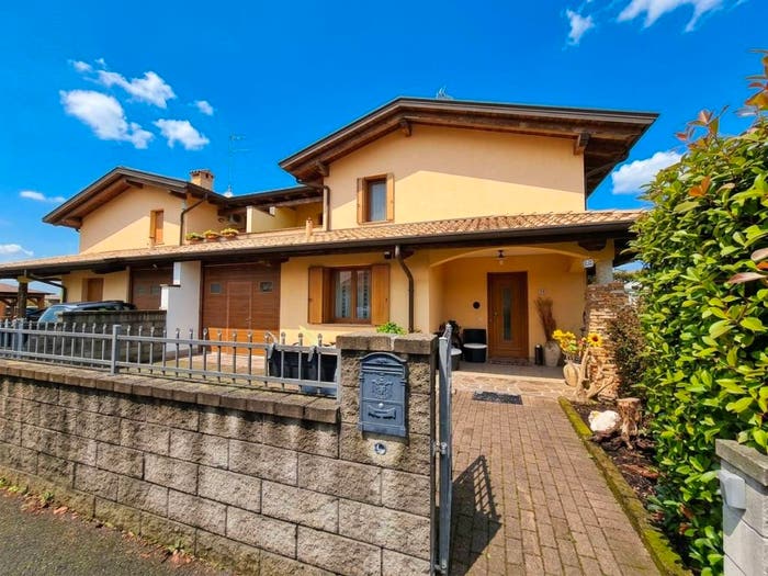 Casa quadrilocale in vendita in Via Vittorio Veneto, Dobbia, Staranzano