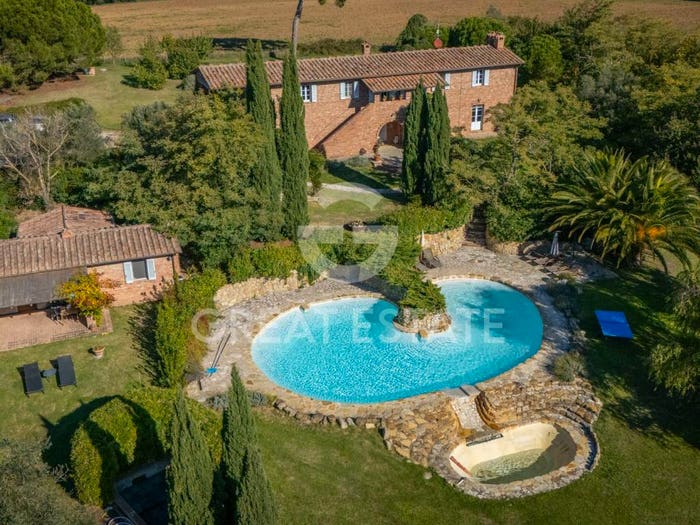 Casa con 6 locali in vendita in Via Silvio Pellico, Centro, Castiglione del Lago
