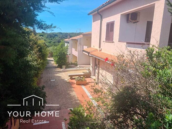 Casa con 7 locali in vendita in Via Cala Spinosa, Santa Teresa Gallura