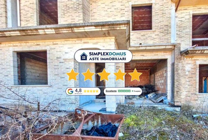 Casa con 6 locali in vendita in Via Trentavisi, Centro, Cingoli