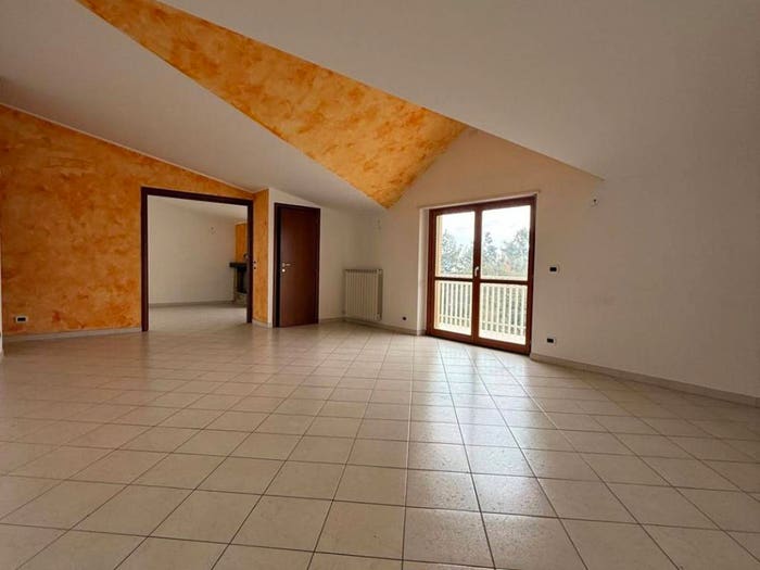 Appartamento trilocale in vendita in Via Lanciano, Centro, Fossacesia