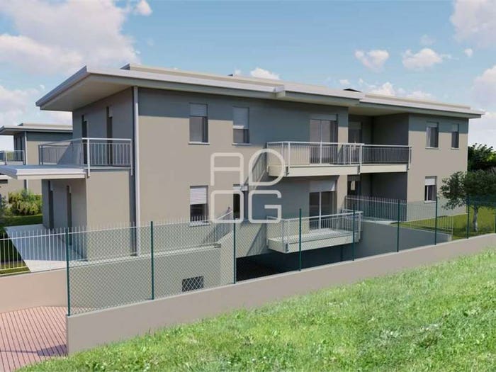 Appartamento quadrilocale in vendita in Via Zeneroni, San Martino della Battaglia, Desenzano del Garda