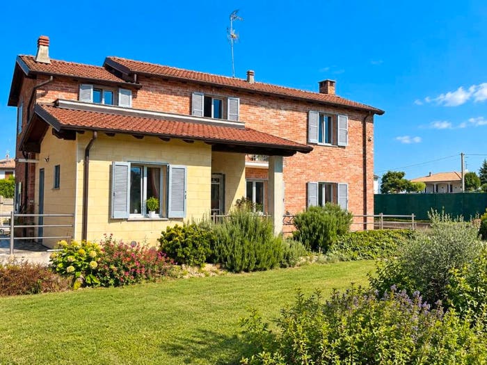 Casa quadrilocale in vendita in Emilia, Centro, Torrazza Coste