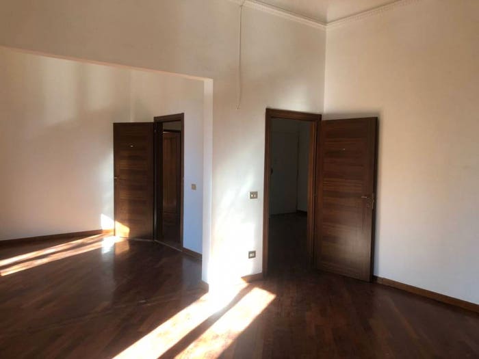 Appartamento con 6 locali in vendita in viale dei Mille, Campo di Marte, Firenze