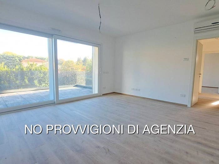 Appartamento trilocale in vendita in Viale Sandro e Piero Boselli, Centro, Olgiate Comasco