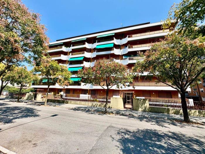 Appartamento con 5 locali in vendita in VIA RISTORI, Centro, Gorizia