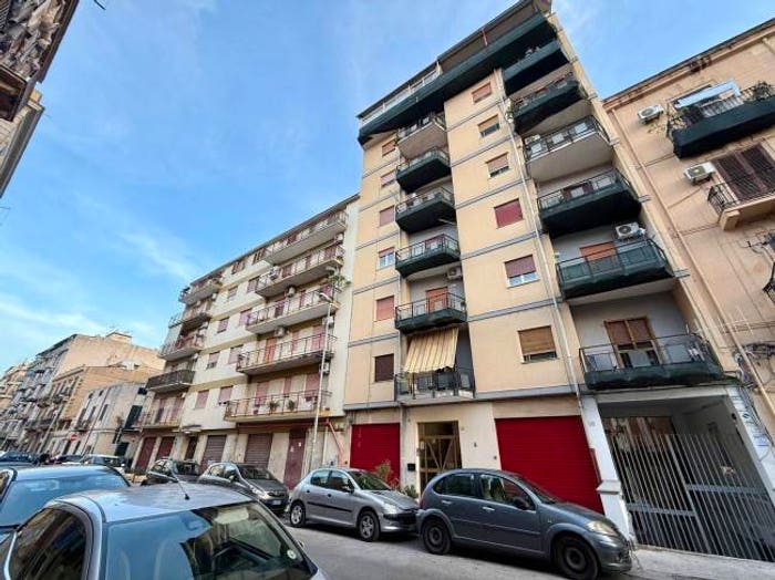 Appartamento quadrilocale in vendita in Via Nicolò Spedalieri, Montepellegrino, Palermo