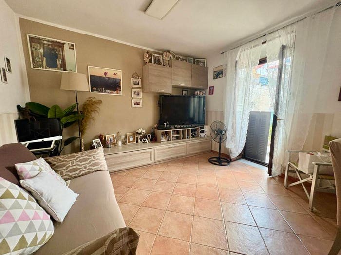 Appartamento bilocale in vendita in Via Francesco Girardi, Quartieri Spagnoli, Napoli