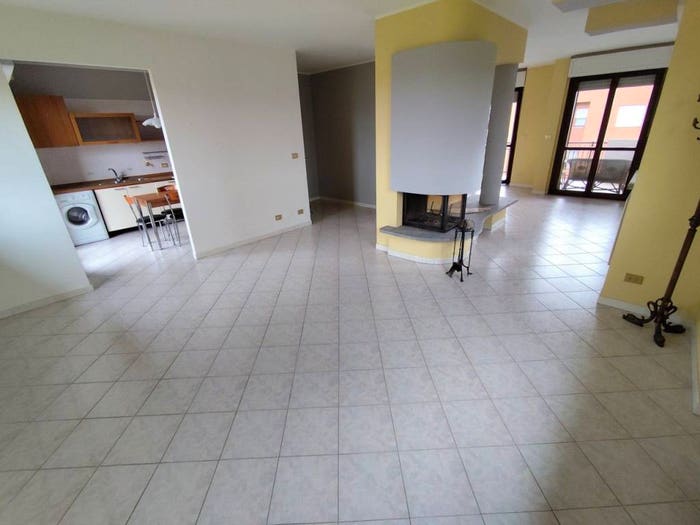 Appartamento con 5 locali in vendita in Via Tibaldi, Mappano