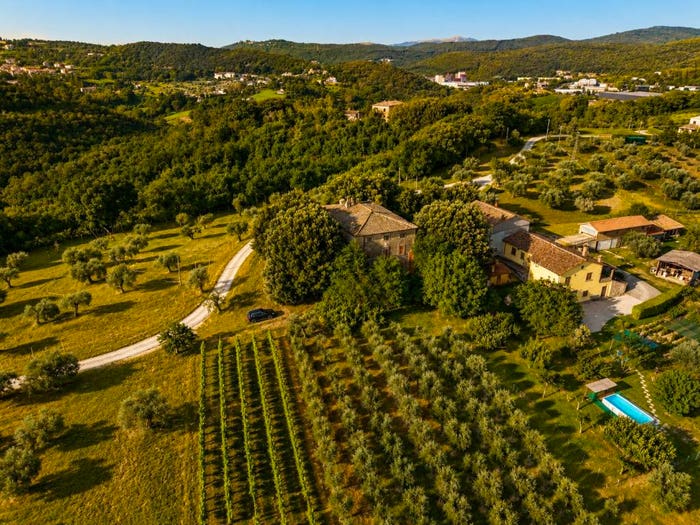 Casa con 6 locali in vendita in Amelia