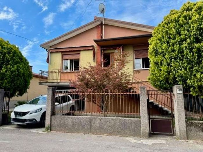 Casa con 6 locali in vendita in Via Palladio, Centro, Monfalcone