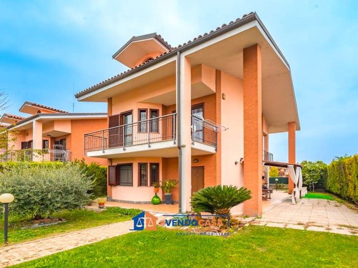 Casa con 5 locali in vendita in Via delle Benne, San Bernardo San Giovanni, Carmagnola