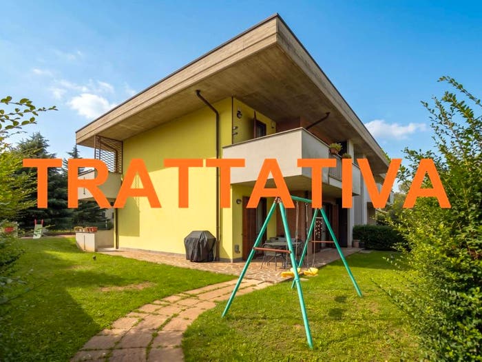 Appartamento trilocale in vendita in via Brianza, Centro, Bernareggio