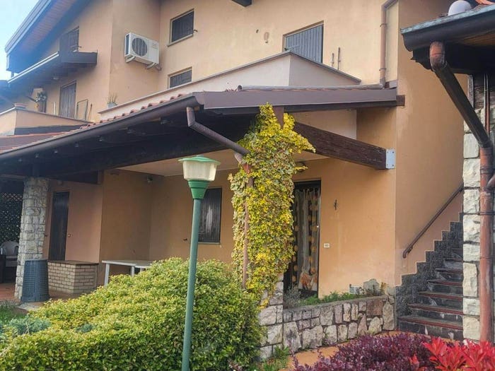 Appartamento trilocale in vendita in Via Panoramica, San Fermo, Grone