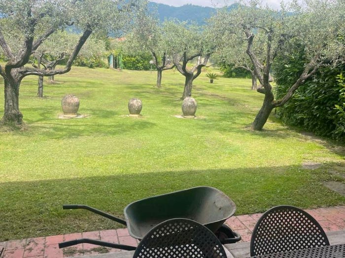 Casa con 6 locali in vendita in Marina di Carrara, Carrara