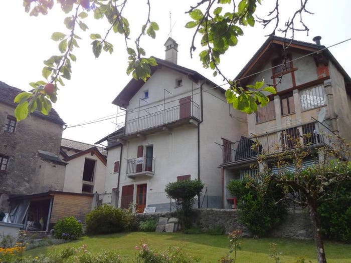 Casa quadrilocale in vendita in Via della Pila, Re