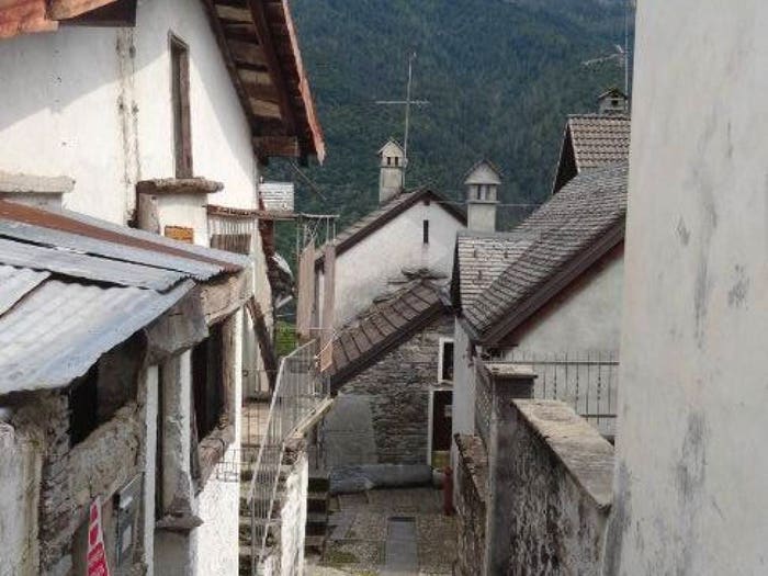 Case in Vendita e in Affitto - 2