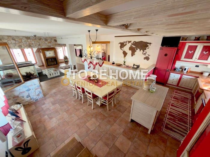 Appartamento con 6 locali in vendita in Via Belfiore, Centro, Bassano del Grappa