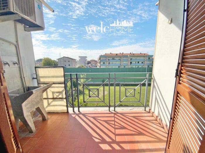 Appartamento con 5 locali in vendita in Piazza Palmiro Togliatti, Capalle La Villa Esselunga, Campi Bisenzio