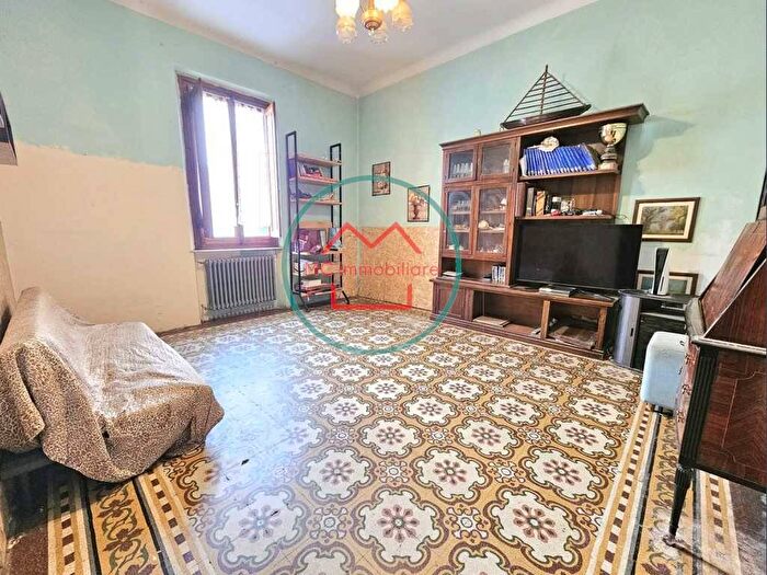 Casa con 6 locali in vendita in Via Vittorio Veneto, Centro, Monsummano Terme