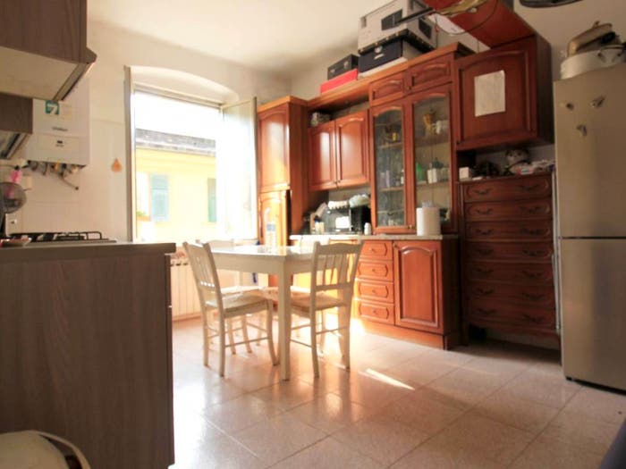Appartamento trilocale in vendita in Via Sofonisba Anguissola, Sampierdarena, Genova