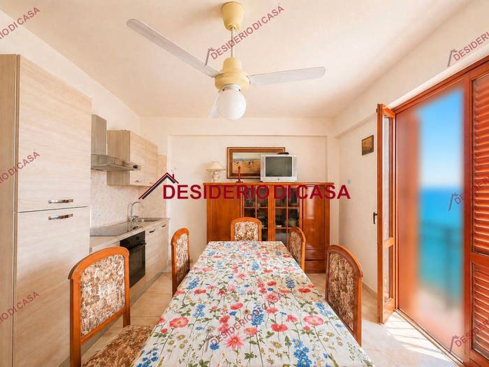 Appartamento trilocale in vendita in Via Naxos, Centro, GiardiniNaxos