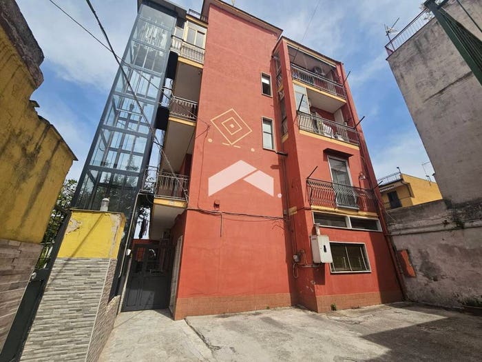 Appartamento trilocale in vendita in Via Angelo Camillo De Meis, Ponticelli, Napoli
