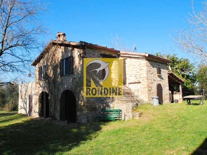 Casa con 6 locali in vendita in Modigliana