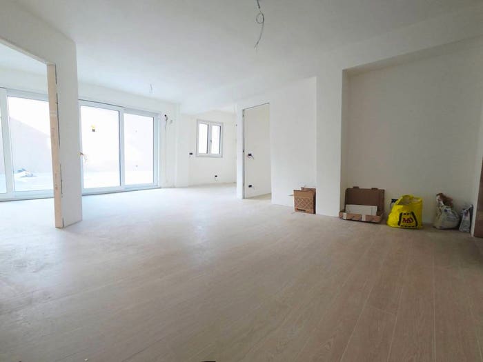 Appartamento quadrilocale in vendita in Via Milano, Europa Novacella, Bolzano