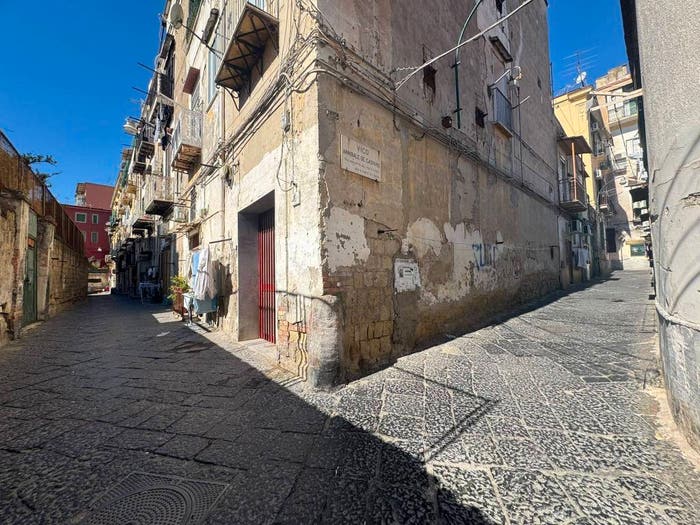 Appartamento monolocale in vendita in Vico Annibale De Gasperis, Sanità, Napoli