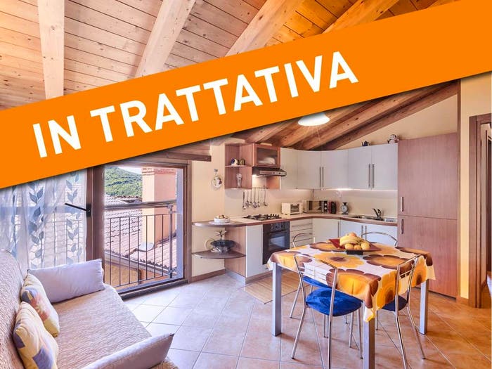 Appartamento trilocale in vendita in Via Agueglio, Centro, Esino Lario